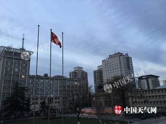 今晨7时,海淀已经起风。