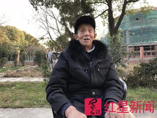 ▲今年85岁的赵林元是华西村的“元老”之一    图片来源：红星新闻