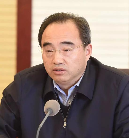人大法大北大清华：坚决拥护完全赞成宪法修正案