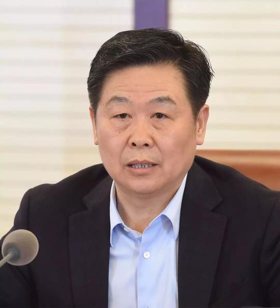 人大法大北大清华：坚决拥护完全赞成宪法修正案