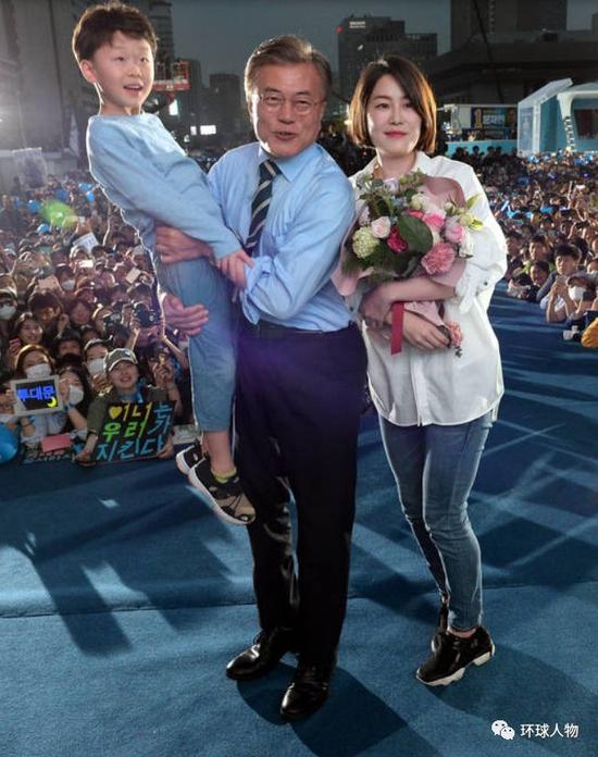 父亲是韩国总统 她却在家相夫教子安心做家庭主