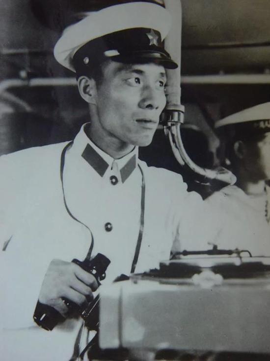 艇长肖德万44年过去了,18烈士依然在深航岛的热土上,看护着西沙的宁静。