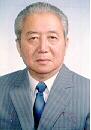 闵恩泽。