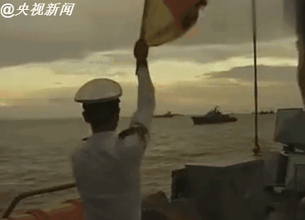 驻港部队海军舰艇大队进驻香港（图/央视）