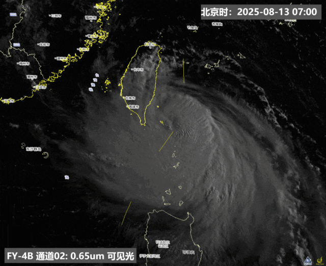 今年第11号台风“杨柳”在台湾台东县太麻里乡沿海登陆