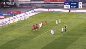 补时4分钟2球!十人亚泰2-2绝平海牛 谭龙破门艾菲尔丁95分钟绝平