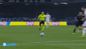 那不勒斯2-0卡拉巴赫 霍伊伦失点麦克托米奈破门+造乌龙