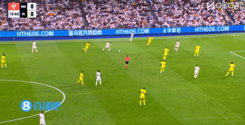先赛暂登顶！皇马3-1十人黄潜 维尼修斯双响姆巴佩传射+伤退