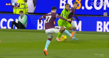 富勒姆3-2送伯恩利英超7连败 哈里威尔逊2传1射史密斯罗破门