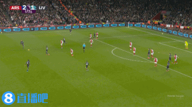 英超-利物浦2-2阿森纳让出榜首 萨拉赫救主加布廷伯伤退萨卡破门
