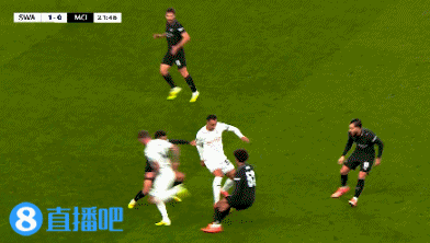 曼城3-1逆转斯旺西进八强 多库马尔穆什破门谢尔基传射+中柱