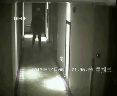 “有追上去吗?”