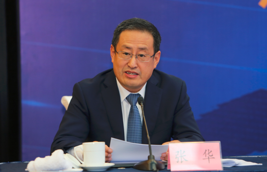濟南市地方金融監管局局長張華