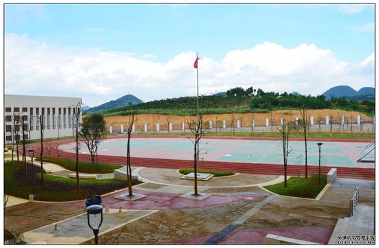 国际学校老师涉猥亵女童被拘 曾任因强奸判7年