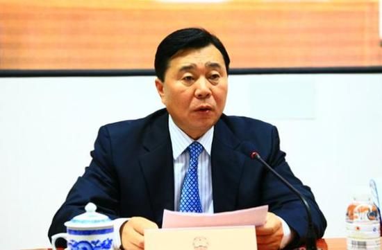 李背东