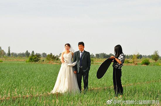 2018婚纱相册模板_大理婚纱摄影哪家好浮生映像2018权威杂志推荐(2)