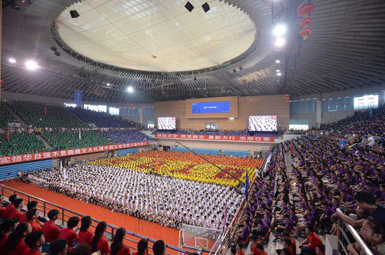 如何过好大学生活?专家:住宿要改善学生别迷网