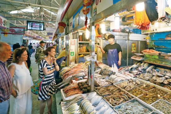 这家"网红菜市场"为啥被称为"生鲜联合国"?