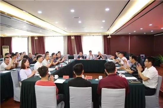 河北邢台召开自媒体座谈会 要求有良知有正气