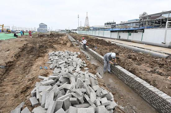 江苏泰兴市在长江边非法填埋危废 政府百般隐瞒