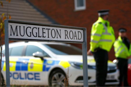 英国夫妇中神经毒案被曝最新进展:44岁女性不治身亡。(图片来源:今日俄罗斯)