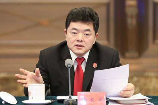 二级大法官徐家新。