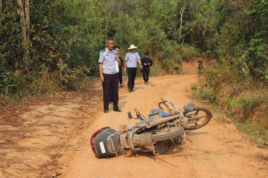 �·��ֳ����ص�Ħ�г�&nbsp;&nbsp;��˫��������Ȼ��Դ���������Ű칩ͼ