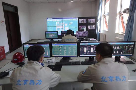 首存58送58 250位科学家警告:苹果无线耳机可能致癌?真相是…