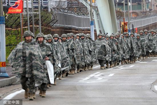 2018年4月5日,韓美進行聯合軍演。圖/視覺中國