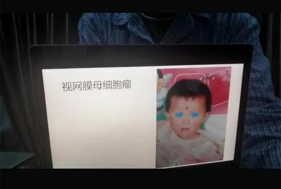 28日,陶勇在直播中讲述救治患者的经历,称患者给自己带来很多感动。(直播截图)