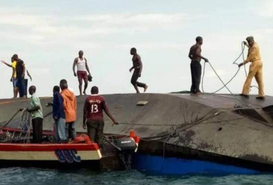 坦桑尼亚沉船事故死亡人数升至79人。图源：BBC