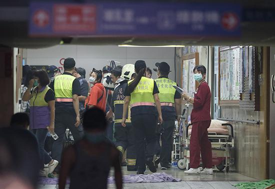 赖清德就台北医院火灾道歉 被质问当局睡醒没？