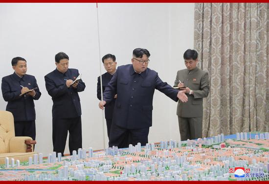金正恩视察新义州市(朝中社)