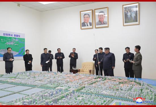 金正恩视察新义州市(朝中社)
