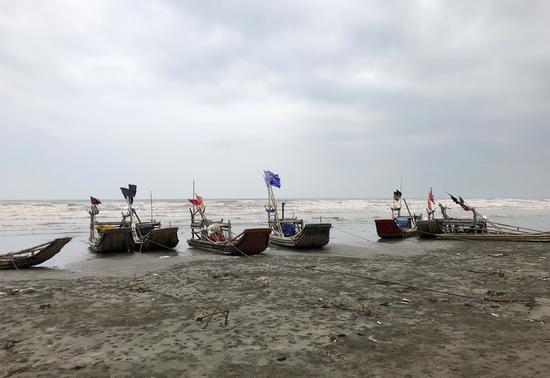 十一村海边的渔船。
