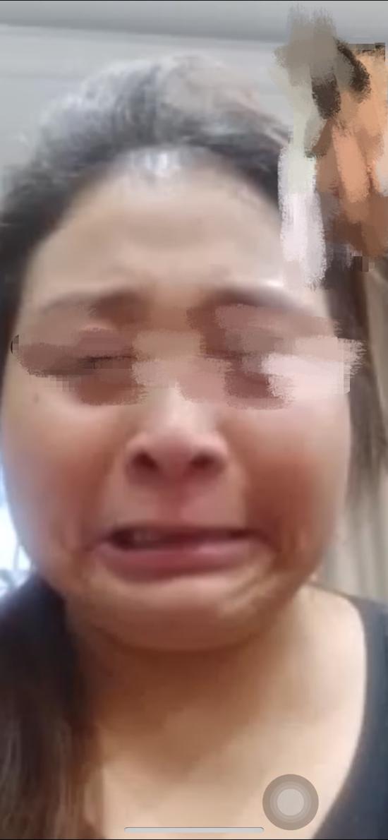 李秀娟通过视频与新京报记者取得联系,称其现在派出所内。微信截图