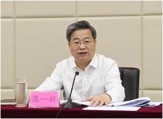 中央政法委秘书长陈一新在政法宣传舆论工作调研座谈会上讲话。