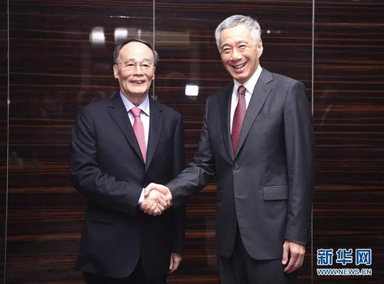 ▲11月6日,国家副主席王岐山在新加坡会见新加坡总理李显龙。新华社记者 燕雁 摄