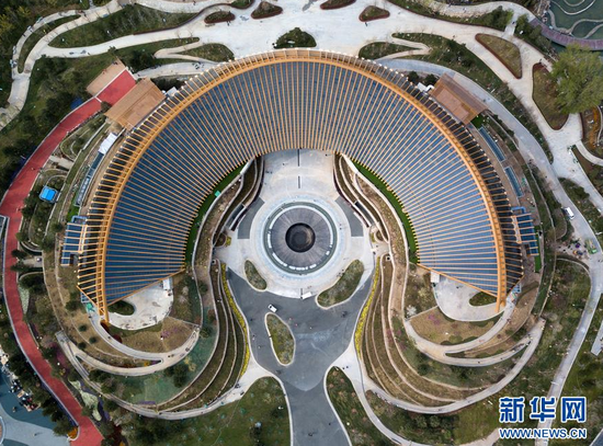 这是4月19日无人机拍摄的北京世园会园区中国馆。新华社记者 鞠焕宗 摄