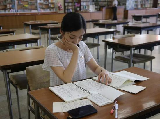 【蜗牛扑克】这座朝鲜最大的终身教育基地 藏着什么“秘密”