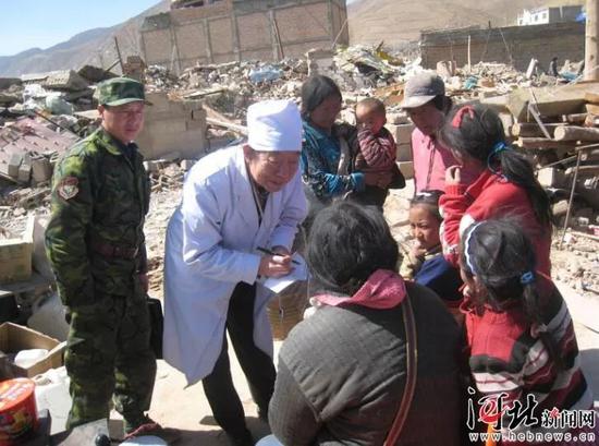 河北这位＂土医生＂走了 为救患者曾对自己割皮取骨