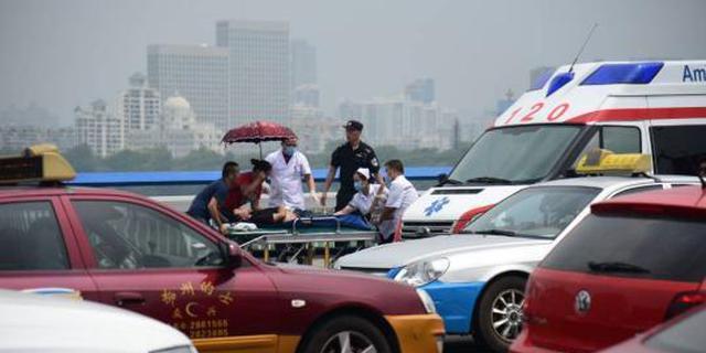 直击案发现场：多人受伤倒地