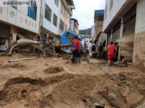 云南发布预警:未来24小时多地易出现滑坡泥石流