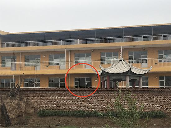 火灾发生在二楼 澎湃新闻记者 沈文迪 图