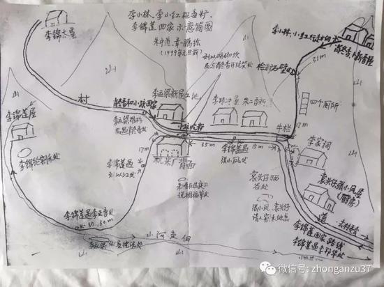 ▲老律师朱中道在用卷尺一点点测量后，绘制的现场图。   新京报记者 王巍 摄