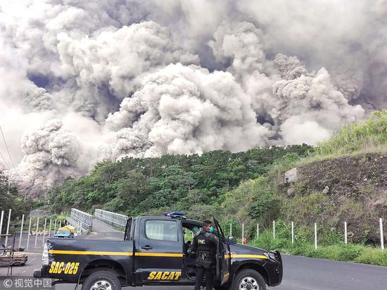 危地马拉火山爆发致最少69死 波及该国170万