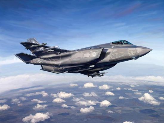 图为美国F-35战斗机