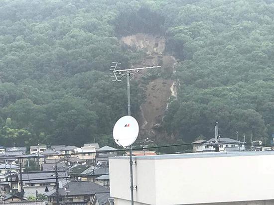 日本暴雨致逾200死 中国留学生穿衣睡觉逃过一劫