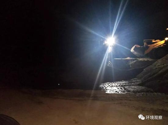 湖南湘潭3名环保志愿者洗砂场被殴打 官方:正调查