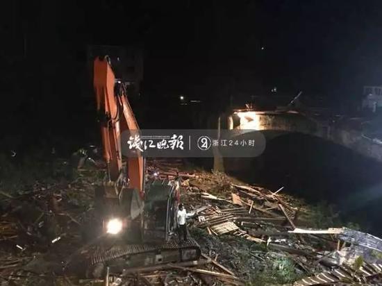 △救援現(xiàn)場(chǎng)